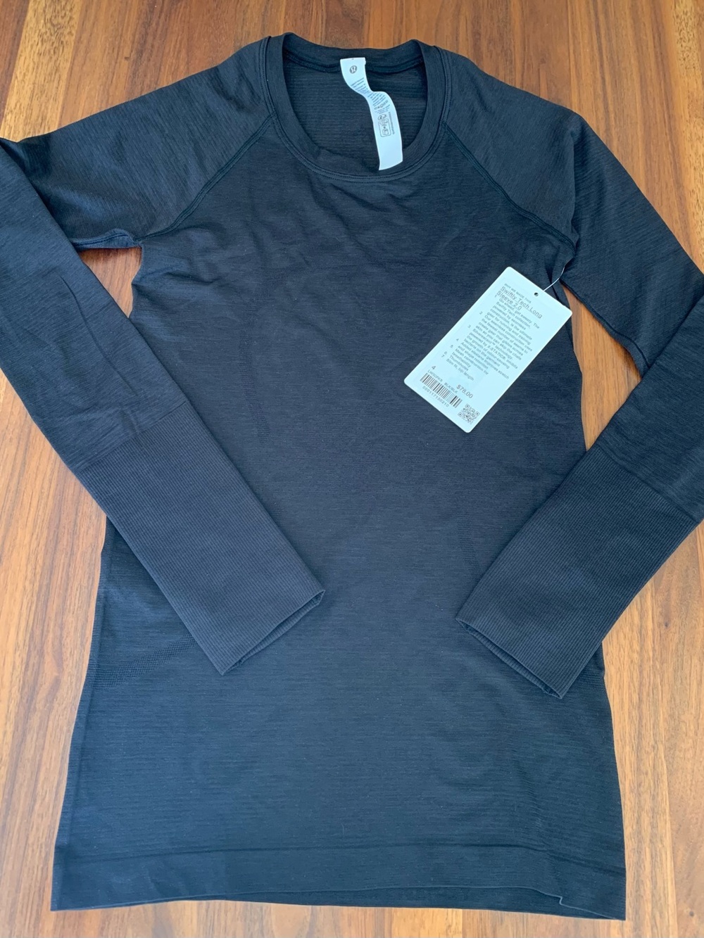 lululemon Women's Black Long-Sleeve